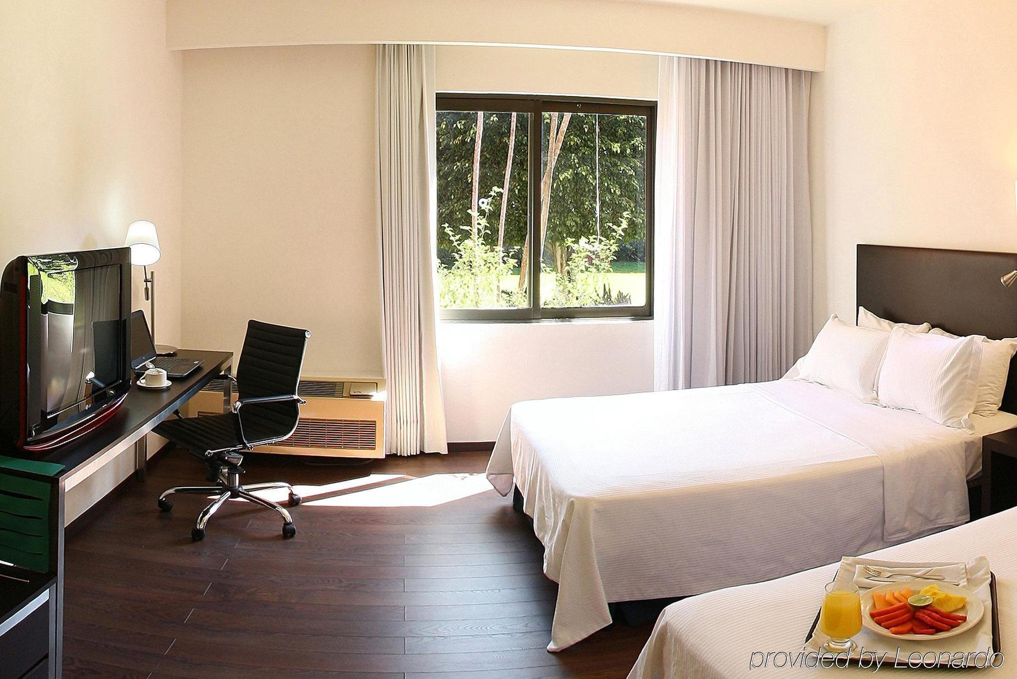 Fiesta Inn Xalapa Ngoại thất bức ảnh